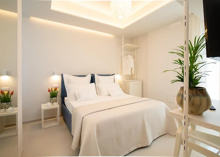 Scirocco Boutique Eco * Torre Pali